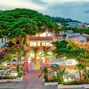 The Pink Elephant 3* S'Agaro